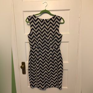 The Limited structured tweed-like dress blue and white chevron size 2